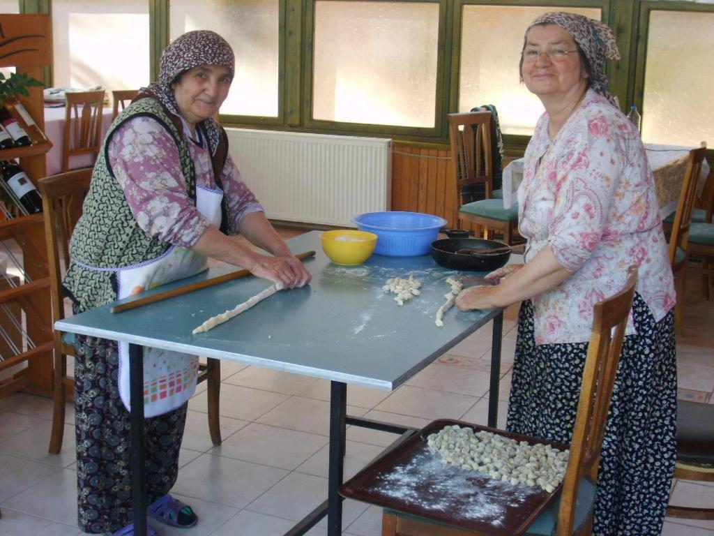 Choo Choo Pension Egirdir Ngoại thất bức ảnh
